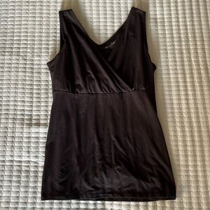 Medium black nursing tank top